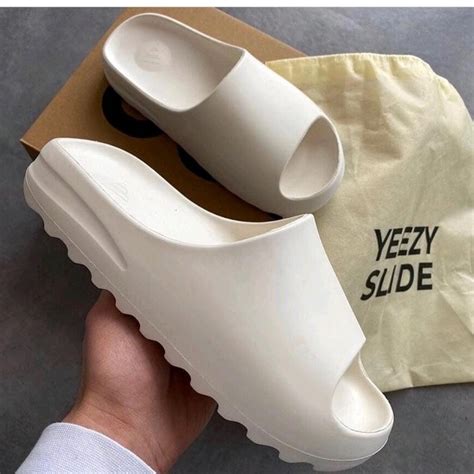chinelo yeezy original